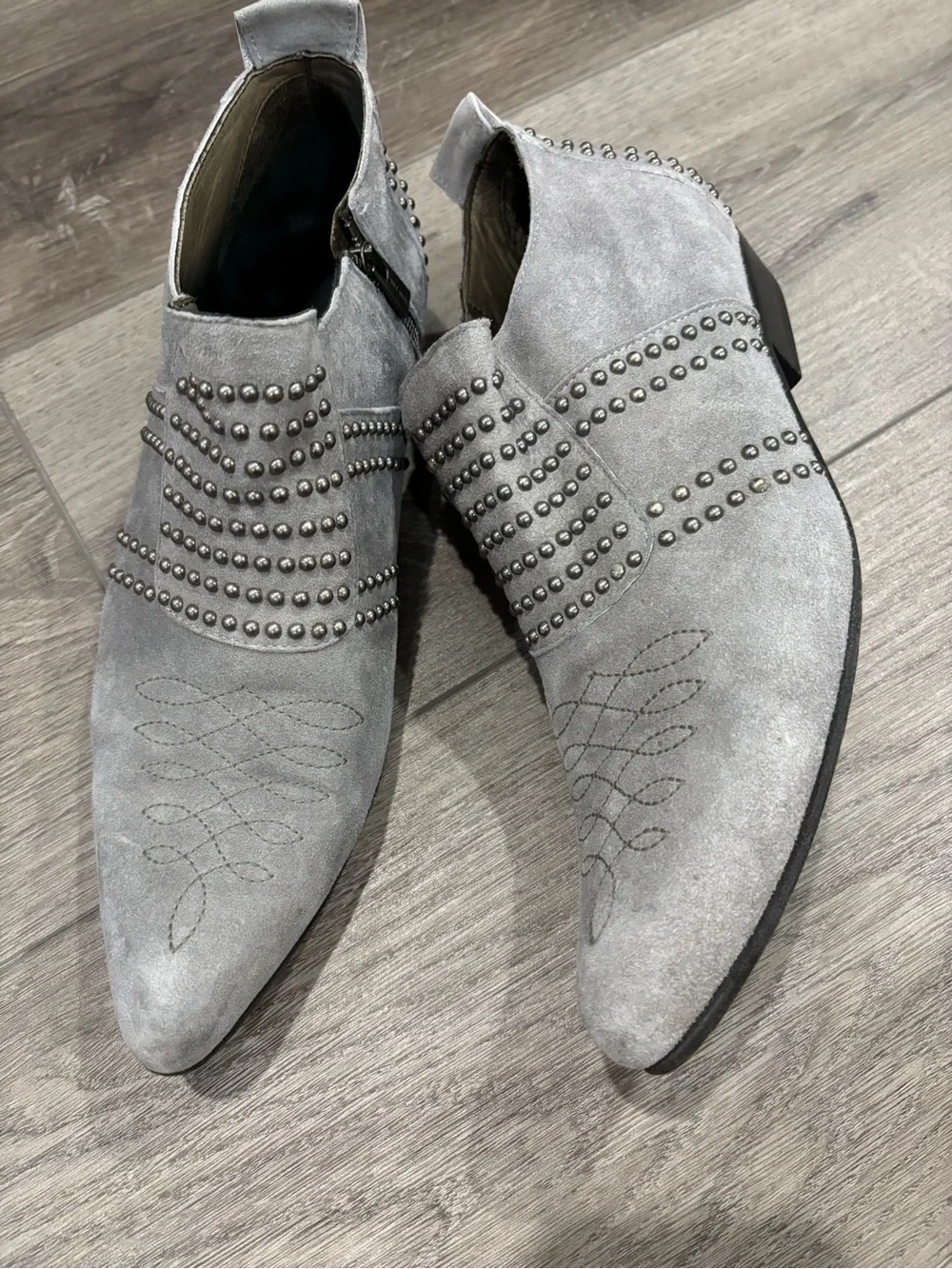Anime Bing Studded Gray Suede low Ankle Booties 8 39